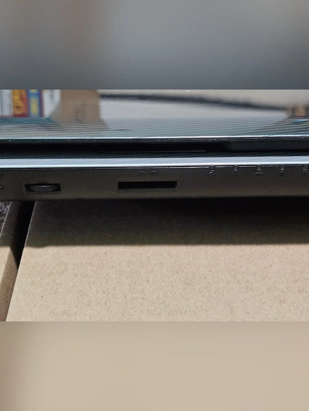 Toshiba Satellite Laptop PC L505D-ES5025 W/ Charger - No Display - Parts/Repair